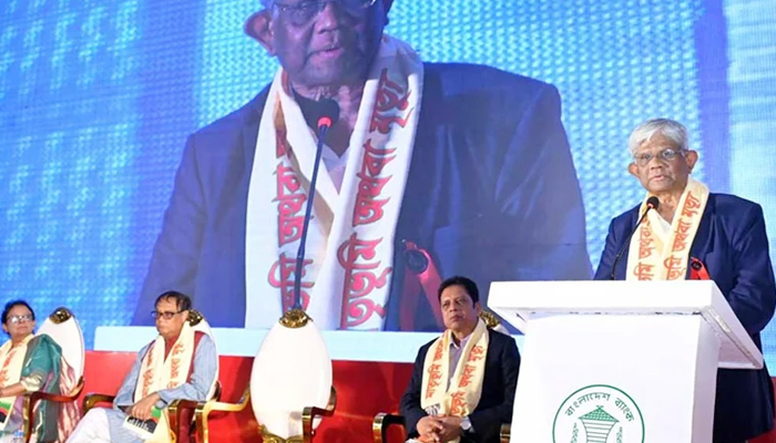 আইসিইউ থেকে ফিরেছে আর্থিক খাত : ড. সালেহউদ্দিন আইসিইউ থেকে ফিরেছে আর্থিক খাত : ড. সালেহউদ্দিন