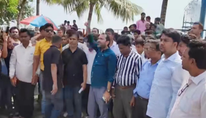 কক্সবাজারে এনসিপির ৫ নেতা: ষড়যন্ত্রের অভিযোগে বিএনপির প্রতিবাদ কক্সবাজারে এনসিপির ৫ নেতা: ষড়যন্ত্রের অভিযোগে বিএনপির প্রতিবাদ