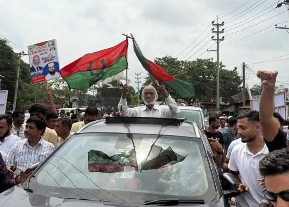 দীর্ঘ ১৬ বছরের জুলুমের পুঞ্জিভূত ক্ষোভের বহিঃপ্রকাশ ৫ আগস্ট : ড. মঈন খান দীর্ঘ ১৬ বছরের জুলুমের পুঞ্জিভূত ক্ষোভের বহিঃপ্রকাশ ৫ আগস্ট : ড. মঈন খান