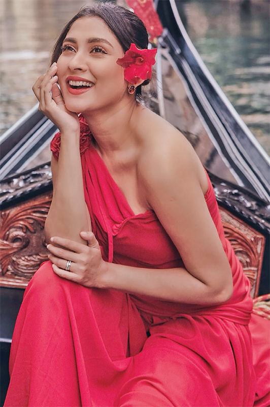 ব্যবসা শুরু করলেন মেহজাবীন ব্যবসা শুরু করলেন মেহজাবীন