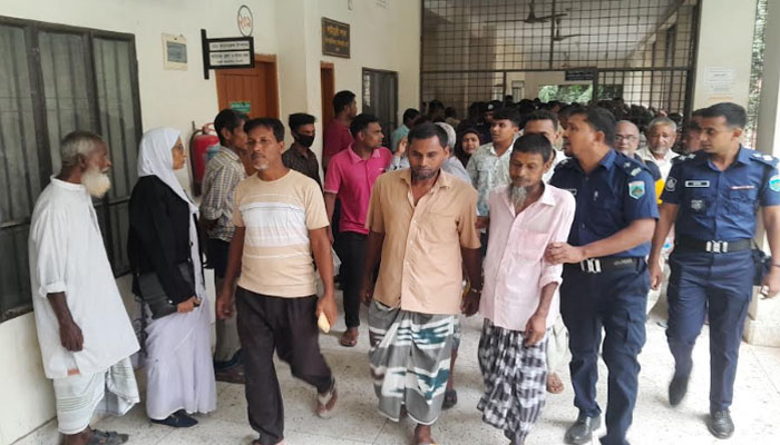 নওগাঁয় হত্যার ২২ বছর পর তিন আসামীর যাবজ্জীবন নওগাঁয় হত্যার ২২ বছর পর তিন আসামীর যাবজ্জীবন