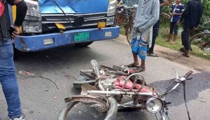 টাঙ্গাইলে পিকআপ-মোটরসাইকেল সংঘর্ষে নিহত ৩ টাঙ্গাইলে পিকআপ-মোটরসাইকেল সংঘর্ষে নিহত ৩