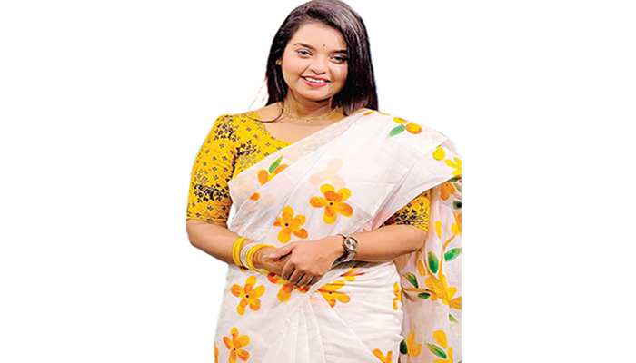 উচ্ছ্বসিত অনন্যা উচ্ছ্বসিত অনন্যা