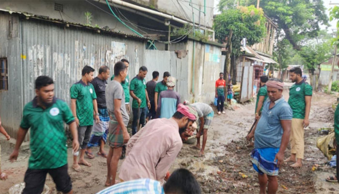 ভাটেরচরে সড়ক সংস্কারে যুবসমাজের অনন্য দৃষ্টান্ত ভাটেরচরে সড়ক সংস্কারে যুবসমাজের অনন্য দৃষ্টান্ত