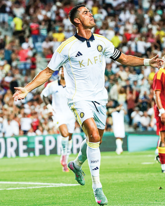 রোনালদোর হ্যাটট্রিকে আল নাসেরের জয় রোনালদোর হ্যাটট্রিকে আল নাসেরের জয়