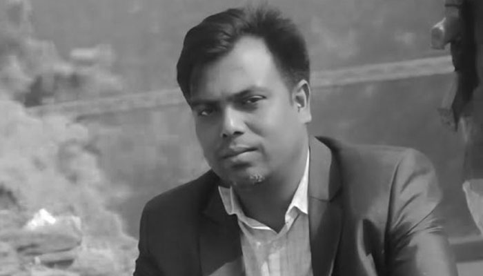 সাংবাদিক তুহিন হত্যার প্রতিবাদে দেশজুড়ে মানববন্ধন ও বিক্ষোভ সাংবাদিক তুহিন হত্যার প্রতিবাদে দেশজুড়ে মানববন্ধন ও বিক্ষোভ