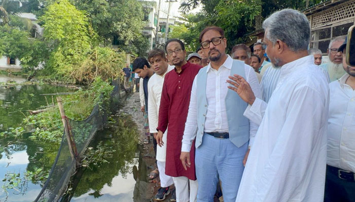 গ্রীন চট্টগ্রাম গড়তে লাগানো হবে ১০ লক্ষ গাছ: মেয়র ডা. শাহাদাত গ্রীন চট্টগ্রাম গড়তে লাগানো হবে ১০ লক্ষ গাছ: মেয়র ডা. শাহাদাত