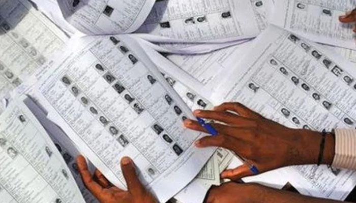 চট্টগ্রামে মোট ভোটার ৬৮ লাখ ৩৫ হাজার চট্টগ্রামে মোট ভোটার ৬৮ লাখ ৩৫ হাজার