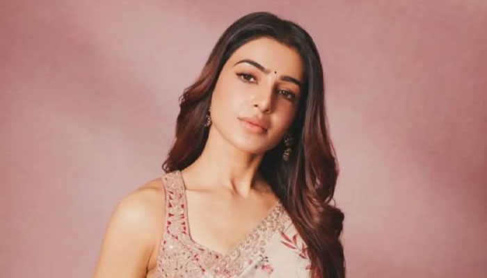 দারিদ্র্যকে হারিয়ে ১০০ কোটির মালিকানা, কে এই অভিনেত্রী? দারিদ্র্যকে হারিয়ে ১০০ কোটির মালিকানা, কে এই অভিনেত্রী?