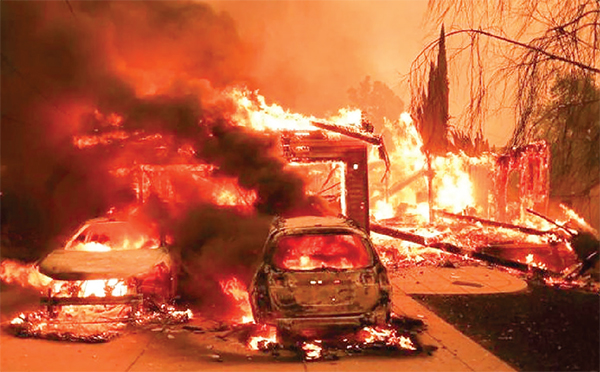 দগ্ধ ক্যালিফোর্নিয়া দগ্ধ ক্যালিফোর্নিয়া