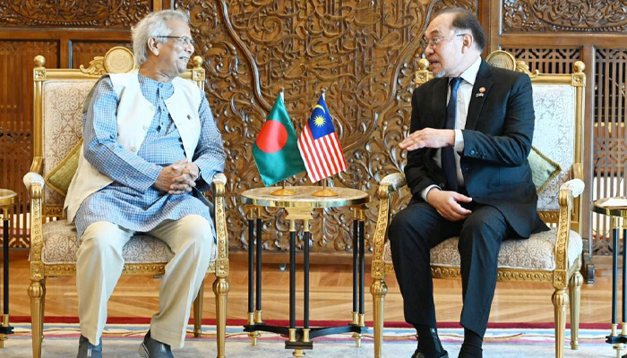 মালয়েশিয়ায় দ্বিপক্ষীয় বৈঠকে ড. ইউনূস-আনোয়ার ইব্রাহিম মালয়েশিয়ায় দ্বিপক্ষীয় বৈঠকে ড. ইউনূস-আনোয়ার ইব্রাহিম