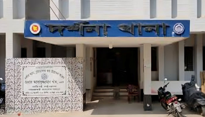 চুয়াডাঙ্গায় ১০২ পিস ইয়াবাসহ আটক ১ চুয়াডাঙ্গায় ১০২ পিস ইয়াবাসহ আটক ১