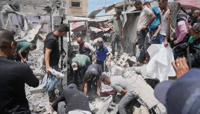 গাজায় খাদ্য সহায়তা নিতে গিয়ে আরও ৩১ জনের মৃত্যু গাজায় খাদ্য সহায়তা নিতে গিয়ে আরও ৩১ জনের মৃত্যু