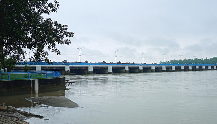 বিপৎসীমার ৭ সেন্টিমিটার ওপরে তিস্তার পানি বিপৎসীমার ৭ সেন্টিমিটার ওপরে তিস্তার পানি