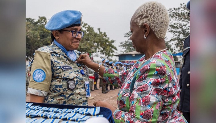 জাতিসংঘ পদক পেয়েছে বাংলাদেশ পুলিশের নারী কন্টিনজেন্ট জাতিসংঘ পদক পেয়েছে বাংলাদেশ পুলিশের নারী কন্টিনজেন্ট