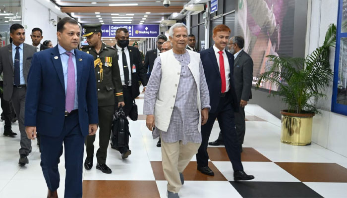 মালয়েশিয়া সফর শেষে দেশে ফিরলেন প্রধান উপদেষ্টা মালয়েশিয়া সফর শেষে দেশে ফিরলেন প্রধান উপদেষ্টা