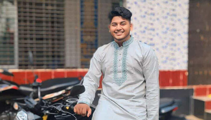 খেলার মাঠে যুবককে ছুরিকাঘাত, ছাত্রদলের সভাপতিকে অব্যাহতি খেলার মাঠে যুবককে ছুরিকাঘাত, ছাত্রদলের সভাপতিকে অব্যাহতি