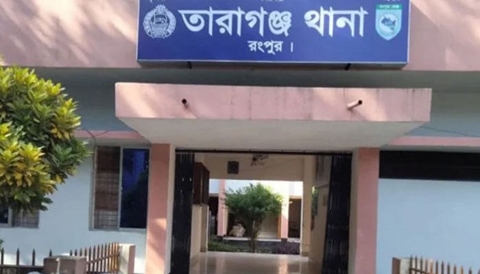 তারাগঞ্জে জামাই-শ্বশুরকে পিটিয়ে হত্যা: ৮ পুলিশ সদস্য বরখাস্ত তারাগঞ্জে জামাই-শ্বশুরকে পিটিয়ে হত্যা: ৮ পুলিশ সদস্য বরখাস্ত