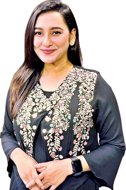 যুক্তরাষ্ট্রের স্টেজ শোতে আতিয়া আনিসা যুক্তরাষ্ট্রের স্টেজ শোতে আতিয়া আনিসা