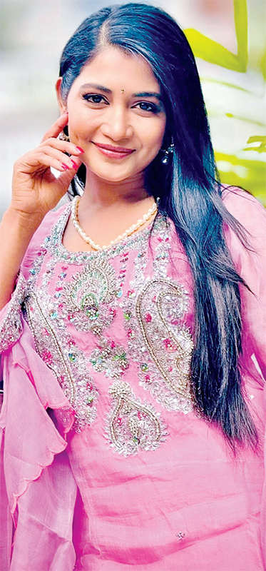 শিহাব শাহীনের বিজ্ঞাপনে সামিয়া শিহাব শাহীনের বিজ্ঞাপনে সামিয়া