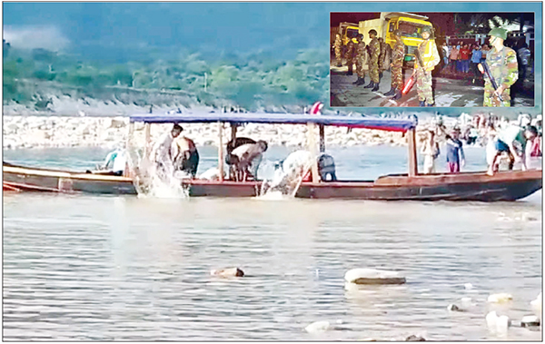 লুট হওয়া সাদাপাথর আগের জায়গায় ফেলতে হবে : হাইকোর্ট লুট হওয়া সাদাপাথর আগের জায়গায় ফেলতে হবে : হাইকোর্ট