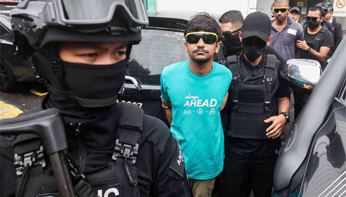 মালয়েশিয়ায় সন্ত্রাসবাদের অভিযোগে দুই বাংলাদেশি আদালতে মালয়েশিয়ায় সন্ত্রাসবাদের অভিযোগে দুই বাংলাদেশি আদালতে