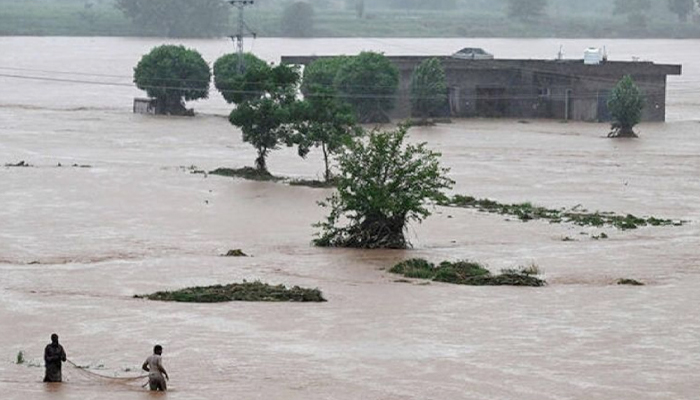 পাকিস্তানে আকস্মিক বন্যায় নিহত অন্তত ২০০ পাকিস্তানে আকস্মিক বন্যায় নিহত অন্তত ২০০