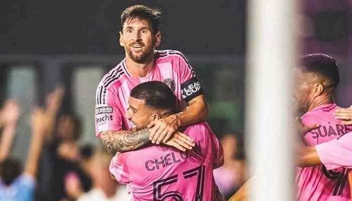 ইনজুরি থেকে ফিরেই মেসির চমক ইনজুরি থেকে ফিরেই মেসির চমক