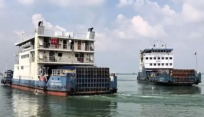 ভোলার ১০ রুটে লঞ্চ চলাচল বন্ধ ঘোষণা ভোলার ১০ রুটে লঞ্চ চলাচল বন্ধ ঘোষণা