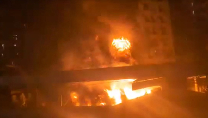 মহাখালীতে পাম্পে লাগা আগুন নিয়ন্ত্রণে