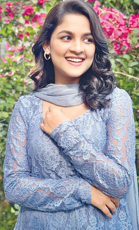 গার্লফ্রেন্ড ব্যাপারটা ভালো লাগে না গার্লফ্রেন্ড ব্যাপারটা ভালো লাগে না