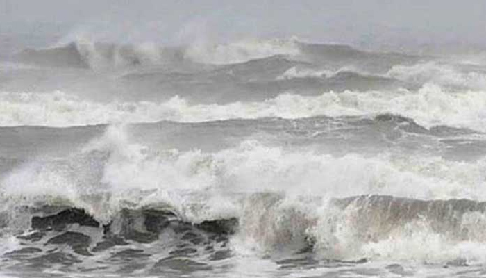 বঙ্গোপসাগরে সুস্পষ্ট নিম্নচাপ, উত্তাল সাগর বঙ্গোপসাগরে সুস্পষ্ট নিম্নচাপ, উত্তাল সাগর