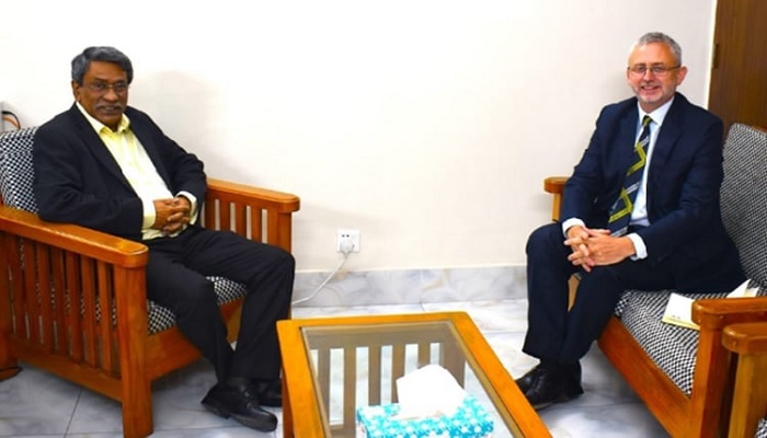 ড. আলী রীয়াজের সঙ্গে ইইউ রাষ্ট্রদূতের বৈঠক ড. আলী রীয়াজের সঙ্গে ইইউ রাষ্ট্রদূতের বৈঠক