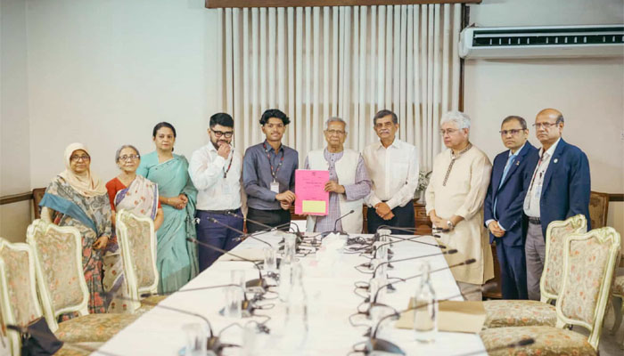 সাগর-রুনির ছেলের হাতে প্লটের দলিল হস্তান্তর করলেন প্রধান উপদেষ্টা সাগর-রুনির ছেলের হাতে প্লটের দলিল হস্তান্তর করলেন প্রধান উপদেষ্টা