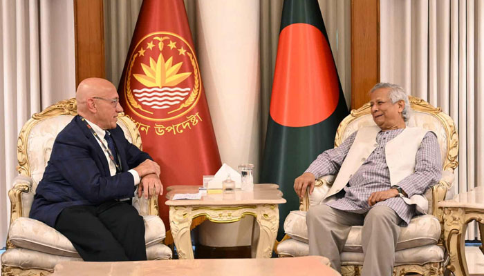 প্রধান উপদেষ্টার সঙ্গে জাতিসংঘের বিশেষ প্রতিবেদকের সাক্ষাৎ প্রধান উপদেষ্টার সঙ্গে জাতিসংঘের বিশেষ প্রতিবেদকের সাক্ষাৎ