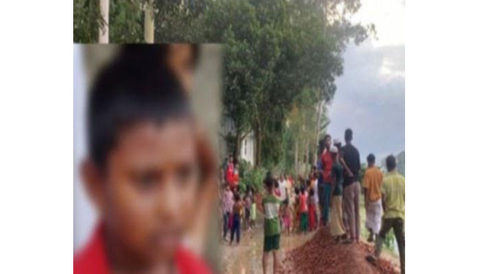 সিরাজগঞ্জে গাছের তাল কুড়িয়ে নেয়ায় শিশুকে পুকুরে নিক্ষেপ সিরাজগঞ্জে গাছের তাল কুড়িয়ে নেয়ায় শিশুকে পুকুরে নিক্ষেপ