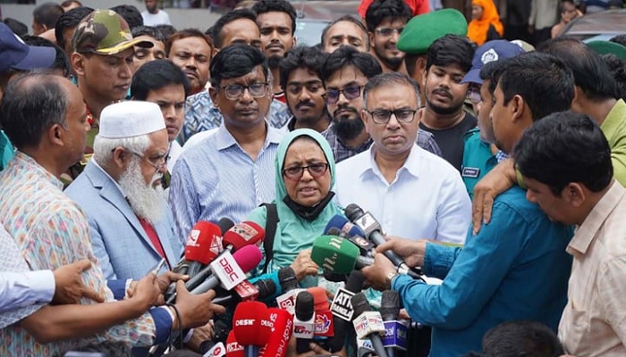 রংপুরে ৫৬০ শয্যার বিশেষায়িত হাসপাতাল নির্মাণ হবে: স্বাস্থ্য উপদেষ্টা রংপুরে ৫৬০ শয্যার বিশেষায়িত হাসপাতাল নির্মাণ হবে: স্বাস্থ্য উপদেষ্টা