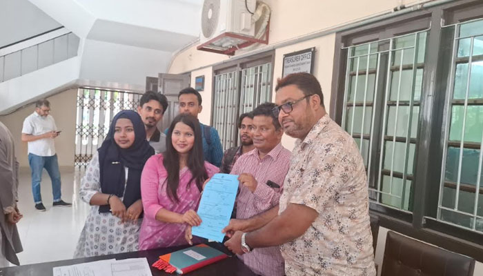 রাকসুর মনোনয়ন বিতরণ শুরু, শিক্ষক-কর্মকর্তাদের কর্মবিরতি স্থগিত