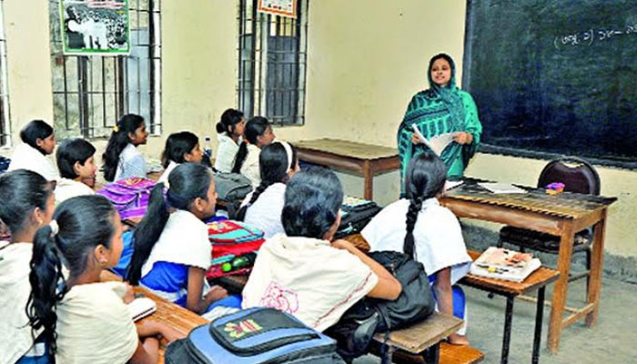 গোপনে বিদেশে পাড়ি, মৌলভীবাজারে ৪৮ শিক্ষক বরখাস্ত গোপনে বিদেশে পাড়ি, মৌলভীবাজারে ৪৮ শিক্ষক বরখাস্ত