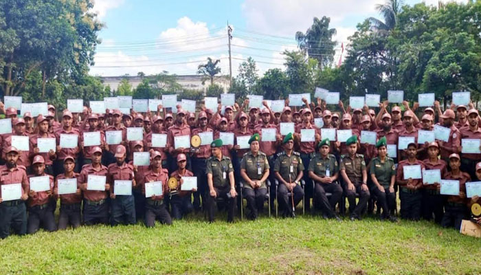 হবিগঞ্জে আনসার ভিডিপি কোর্সের সমাপনী অনুষ্ঠিত হবিগঞ্জে আনসার ভিডিপি কোর্সের সমাপনী অনুষ্ঠিত