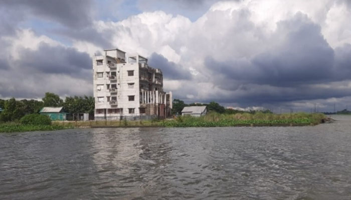 গজারিয়ায় পুলিশের ওপর গোলাগুলির ঘটনায় মামলা হয়নি গজারিয়ায় পুলিশের ওপর গোলাগুলির ঘটনায় মামলা হয়নি