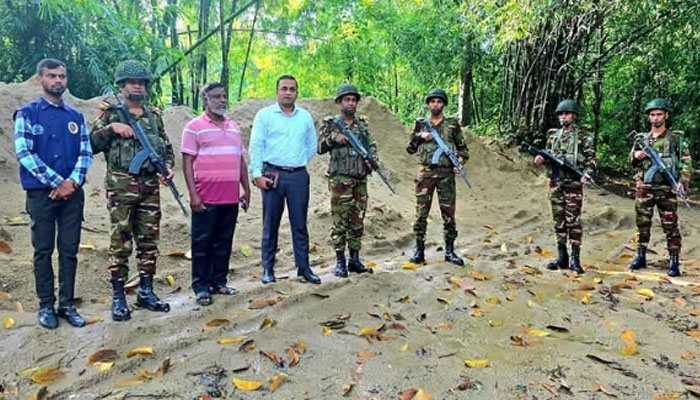 শ্রীমঙ্গলে ভ্রাম্যমাণ আদালতের অভিযানে ৫০০ ঘনফুট বালু জব্দ শ্রীমঙ্গলে ভ্রাম্যমাণ আদালতের অভিযানে ৫০০ ঘনফুট বালু জব্দ