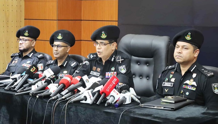 নির্বাচনী পরিবেশ তৈরিতে কাজ করছে র্যাব: মহাপরিচালক নির্বাচনী পরিবেশ তৈরিতে কাজ করছে র্যাব: মহাপরিচালক