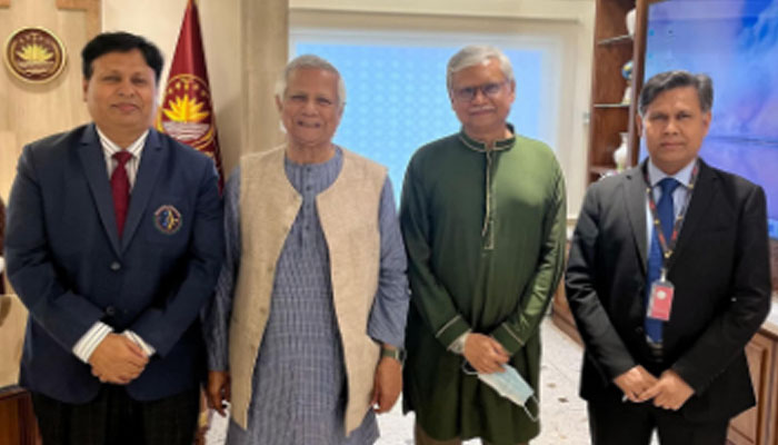 রাকসু নির্বাচন-সমাবর্তন নিয়ে প্রধান উপদেষ্টার সঙ্গে ভিসি, প্রো-ভিসিদের আলোচনা