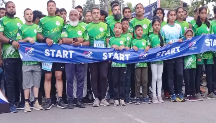 মৌলভীবাজারে সাড়ে সাত কিলোমিটার সামার রান অনুষ্ঠিত মৌলভীবাজারে সাড়ে সাত কিলোমিটার সামার রান অনুষ্ঠিত