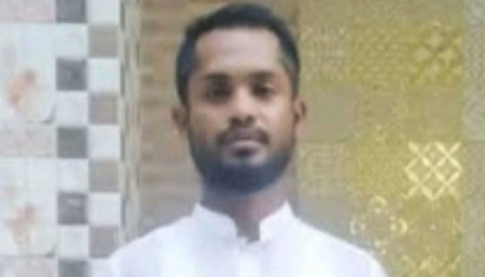 ভোলায় নিষিদ্ধ দলের নেতাকে কুপিয়ে হত্যা ভোলায় নিষিদ্ধ দলের নেতাকে কুপিয়ে হত্যা