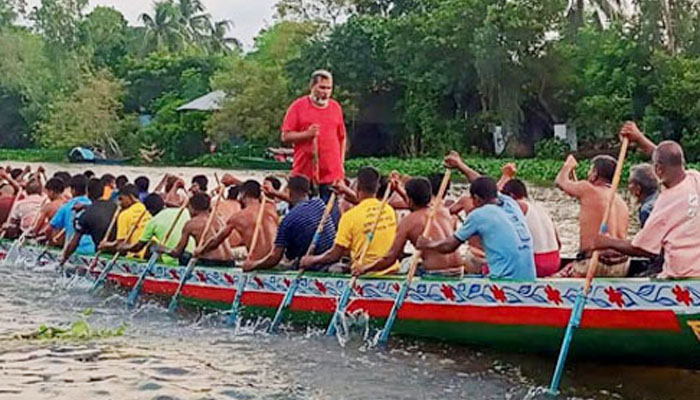 সিরাজগঞ্জে সংঘর্ষে বাইচের নৌকা ডুবে ২ জনের মৃত্যু সিরাজগঞ্জে সংঘর্ষে বাইচের নৌকা ডুবে ২ জনের মৃত্যু