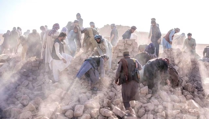 আফগানিস্তানে ভয়াবহ ভূমিকম্পে নিহত অন্তত ২৫০ আফগানিস্তানে ভয়াবহ ভূমিকম্পে নিহত অন্তত ২৫০