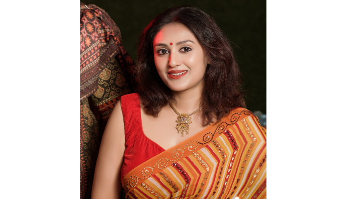 বয়স শুধু সংখ্যা: কুসুম শিকদারের নতুন রূপে মুগ্ধ ভক্তরা বয়স শুধু সংখ্যা: কুসুম শিকদারের নতুন রূপে মুগ্ধ ভক্তরা