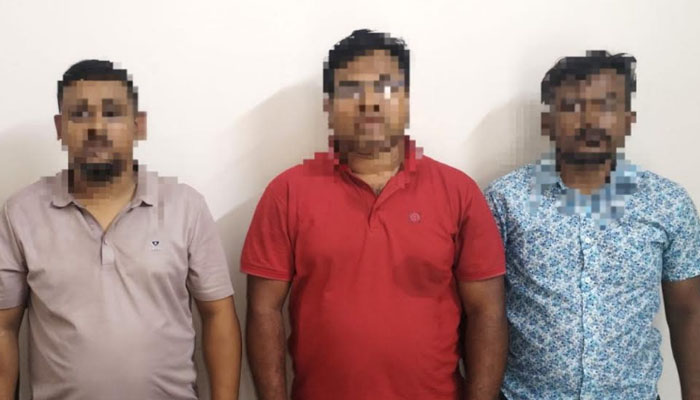 ইয়াবাসহ পাবনার যুবদল-কৃষক দলের ৩ নেতাকর্মী গ্রেপ্তার ইয়াবাসহ পাবনার যুবদল-কৃষক দলের ৩ নেতাকর্মী গ্রেপ্তার